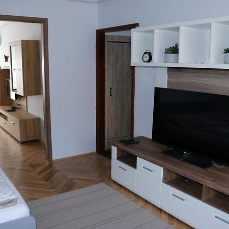 Ferienwohnung Petofi Apartman Szegedin Exterior foto