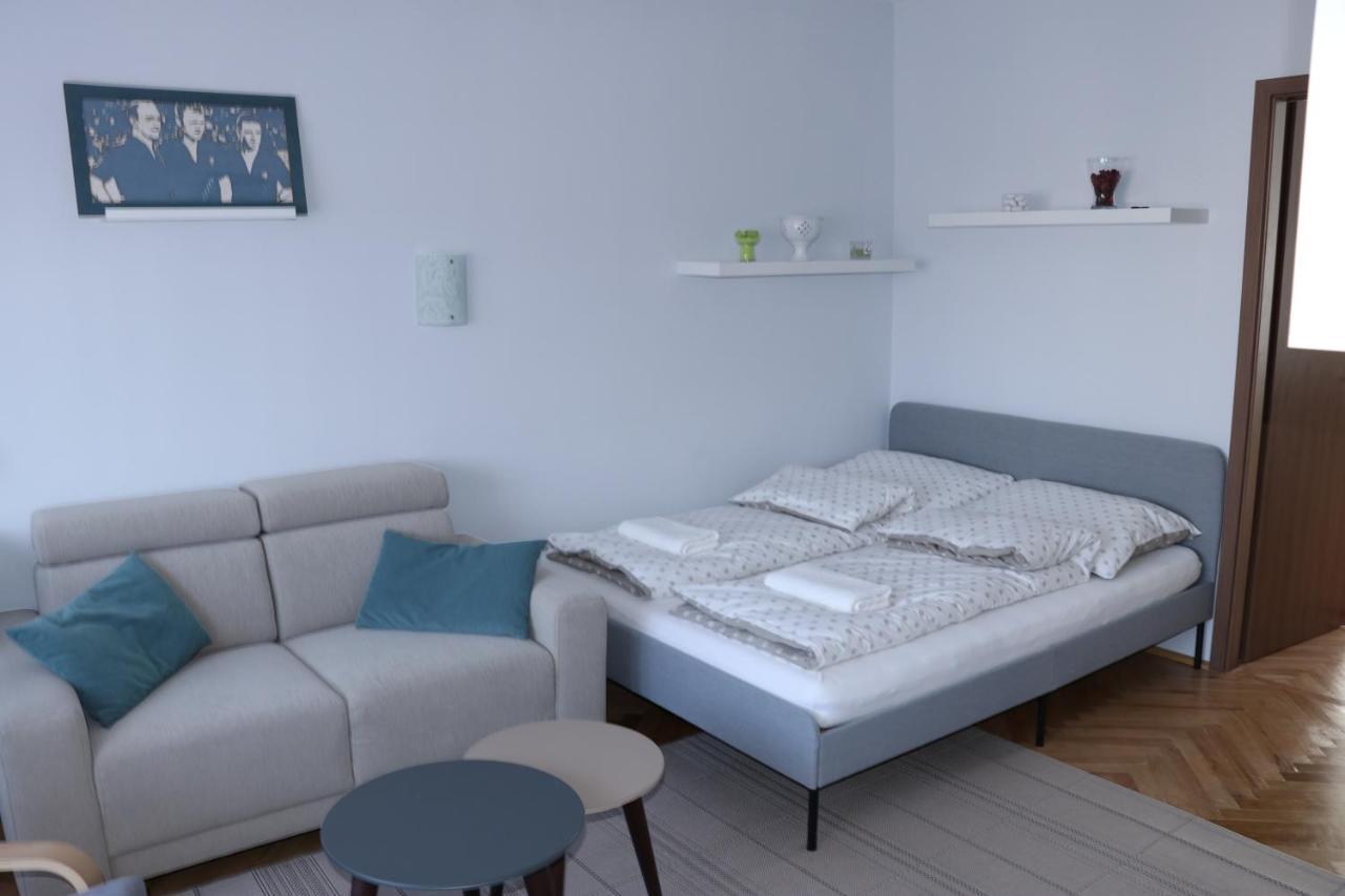 Ferienwohnung Petofi Apartman Szegedin Exterior foto